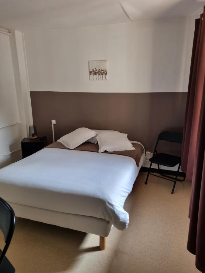 Hotel Du Commerce Terres-de-Caux Экстерьер фото